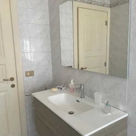 Apartament Daniela; E/o Lavoro *