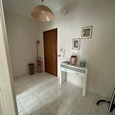 Daniela; E/o Lavoro *